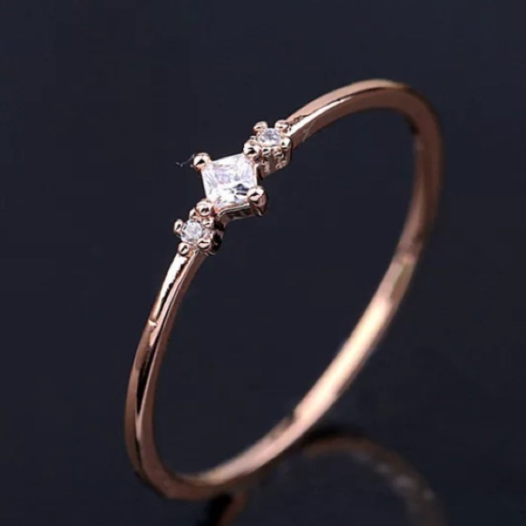 NWOT delicate  ring - Picture 3 of 3